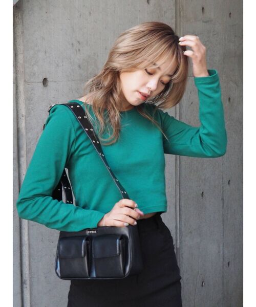 EVRIS（エヴリス）の「BASICクロップドロングスリーブTEE（Tシャツ/カットソー・レディース・ホワイト/ブラック/パープル/グリーン・FREE）」の14枚目の写真