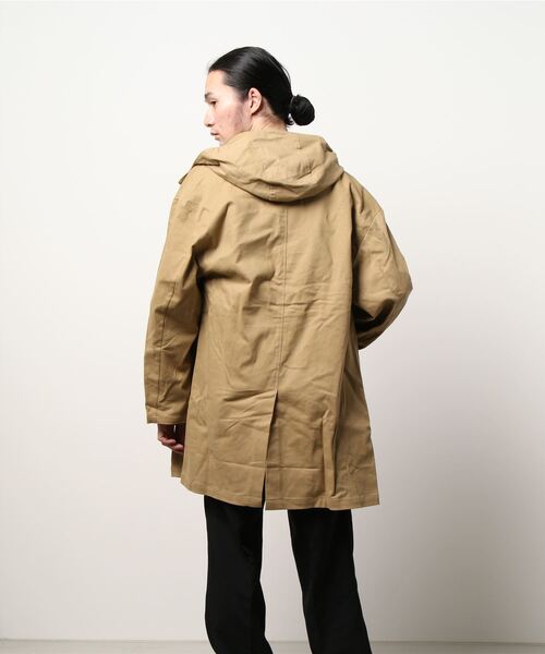 Revo.（レボ）の「Revo. ストレッチツイル フード脱着 2Way ルーズ オーバーサイズ ステンカラーコート 韓国 ファッション ストリート（ステンカラーコート・メンズ・オリーブ/ベージュ/ネイビー/レッド系/イエロー・MEDIUM/LARGE）」の16枚目の写真