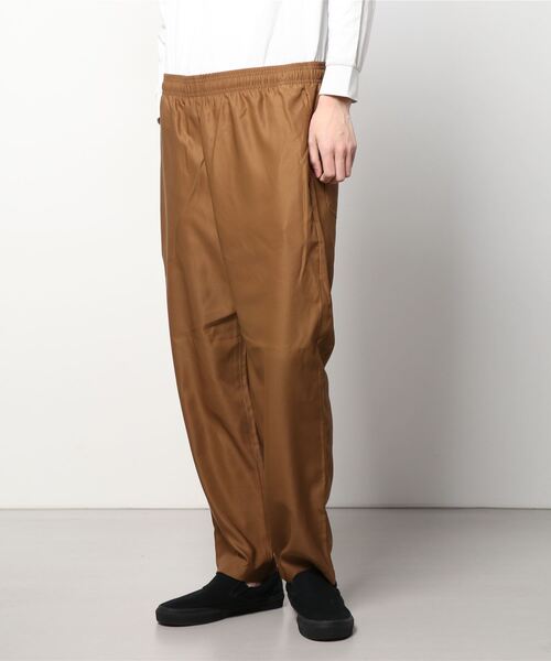 UNIVERSAL OVERALL（ユニバーサルオーバーオール）の「UNIVERSAL