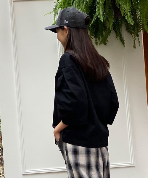 AVIE(アビィ)の「ジャージーリボンデザインプルオーバー(Tシャツ/カットソー・レディース・ブラック/モカ・38)」の7枚目の写真