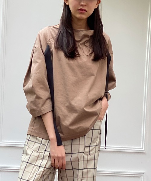 AVIE(アビィ)の「ジャージーリボンデザインプルオーバー(Tシャツ/カットソー・レディース・ブラック/モカ・38)」の9枚目の写真