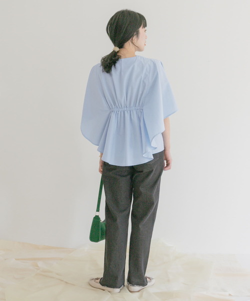 ITEMS URBANRESEARCH（アイテムズ アーバンリサーチ）の「ケープデザインブラウス（シャツ/ブラウス・レディース・ブルー/ベージュ/ネイビー・FREE）」の9枚目の写真