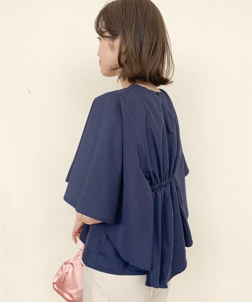 ITEMS URBANRESEARCH（アイテムズ アーバンリサーチ）の「ケープデザインブラウス（シャツ/ブラウス・レディース・ブルー/ベージュ/ネイビー・FREE）」の12枚目の写真