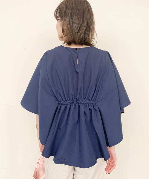 ITEMS URBANRESEARCH（アイテムズ アーバンリサーチ）の「ケープデザインブラウス（シャツ/ブラウス・レディース・ブルー/ベージュ/ネイビー・FREE）」の14枚目の写真