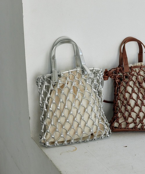 GLOBAL WORK（グローバルワーク）の「ＰＵマクラメショルダー/261914（クラッチバッグ・レディース・ブラック/ライトグレー/ブラウン・FREE）」の3枚目の写真