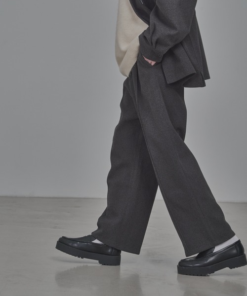ADAMASTE（アダマスト）の「リラックスフィットウールライクワイドパンツ【セットアップ対応】（その他パンツ・メンズ・ダークグレー/グレイッシュベージュ・SMALL/MEDIUM/LARGE）」の5枚目の写真