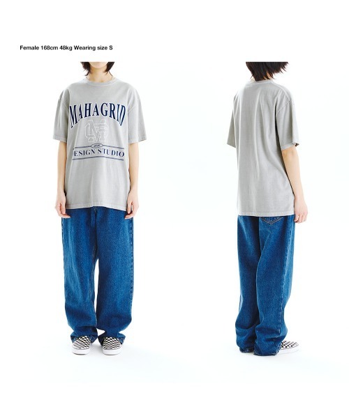 MAHAGRID(マハグリッド)の「A'GEM/9 × .kom『mahagrid/マハグリッド』UNIVERSITY PIGMENT TEE/カレッジ ロゴ ピグメント 半袖Tシャツ(Tシャツ/カットソー・メンズ・チャコールグレー/ライトグレー/ネイビー/グリーン・M/L)」の22枚目の写真