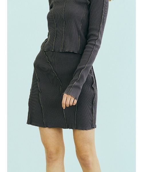 ENVYM（アンビー）の「スイッチングリブＳＫ（スカート・レディース・ブラック/グレー・FREE）」の2枚目の写真