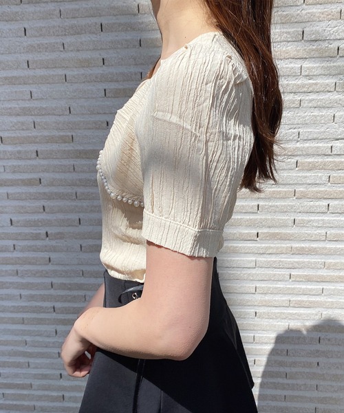 Crea titty&Co. PETIT(クレアティティーアンドコープチ)の「【Crea titty&Co.PETIT】デコルテパールリボントップス(Tシャツ/カットソー・レディース・ベージュ・FREE)」の6枚目の写真