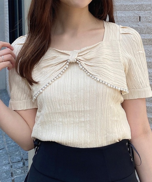 Crea titty&Co. PETIT(クレアティティーアンドコープチ)の「【Crea titty&Co.PETIT】デコルテパールリボントップス(Tシャツ/カットソー・レディース・ベージュ・FREE)」の8枚目の写真