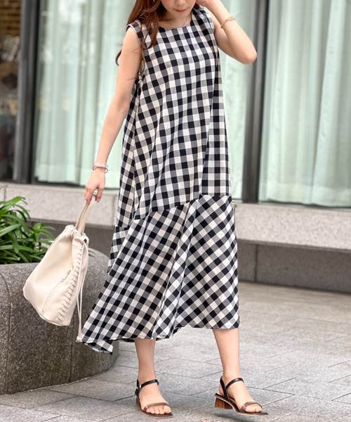 Chez toi（シェトワ）の「裾ティアードノースリワンピース（ワンピース