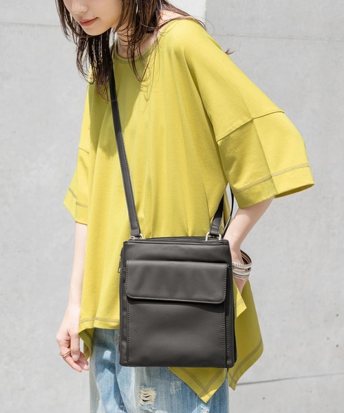 osharewalker(オシャレウォーカー)の「【廃盤】『多収納ポケットショルダーバッグ』(ショルダーバッグ・レディース・グレイッシュブルー/ブラック/アイボリー・FREE)」の10枚目の写真