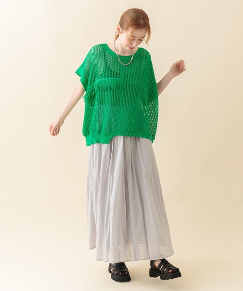 TRANOI（トラノイ）の「TRANOI. チェーンワイドニットトップス（ニット/セーター・レディース・ブラック/グリーン/レッド・FREE）」の5枚目の写真