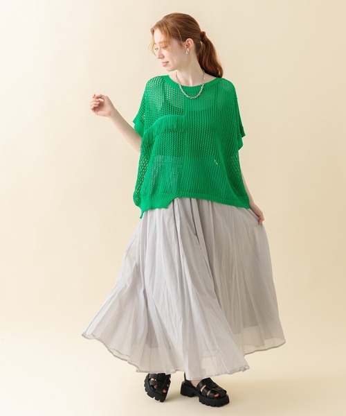 TRANOI（トラノイ）の「TRANOI. チェーンワイドニットトップス（ニット/セーター・レディース・ブラック/グリーン/レッド・FREE）」の6枚目の写真