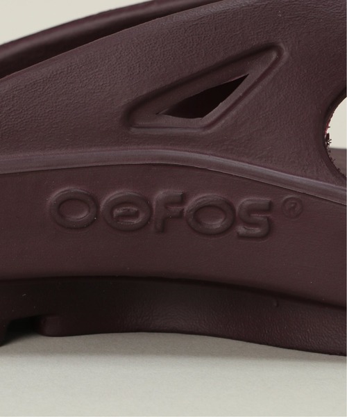 OOFOS（ウーフォス）の「【OOFOS/ウーフォス】O Original（サンダル・メンズ・ライトグレー/ブラック/アイボリー/ボルドー・90/80/70）」の14枚目の写真