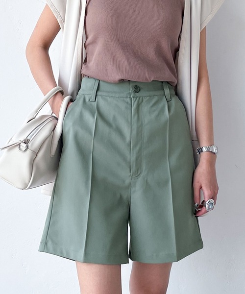 Chillfar(チルファー)の「ピンタックハーフパンツ(その他パンツ・レディース・ブラック/ブラウン/カーキ/オレンジ/アイボリー・FREE)」の1枚目の写真