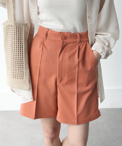 Chillfar(チルファー)の「ピンタックハーフパンツ(その他パンツ・レディース・ブラック/ブラウン/カーキ/オレンジ/アイボリー・FREE)」の5枚目の写真