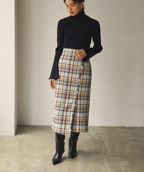 ＜EMMELREFINES＞EMHMVキリカエリブタートルニット