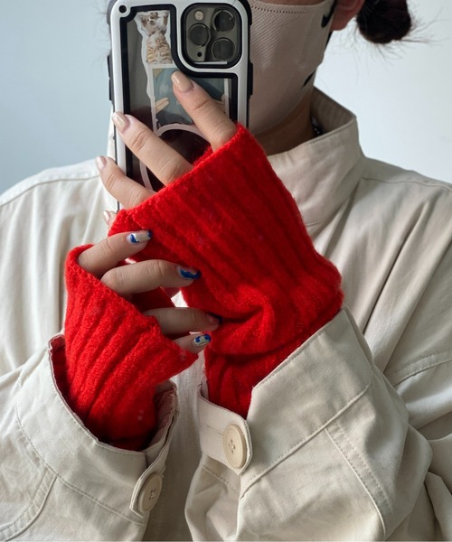 CPCM(シーピーシーエム)の「リブ編みニットアームウォーマー(アームカバー・レディース・ブラック/オレンジ/グリーン/アイボリー/モカ/ブルー・FREE)」の6枚目の写真