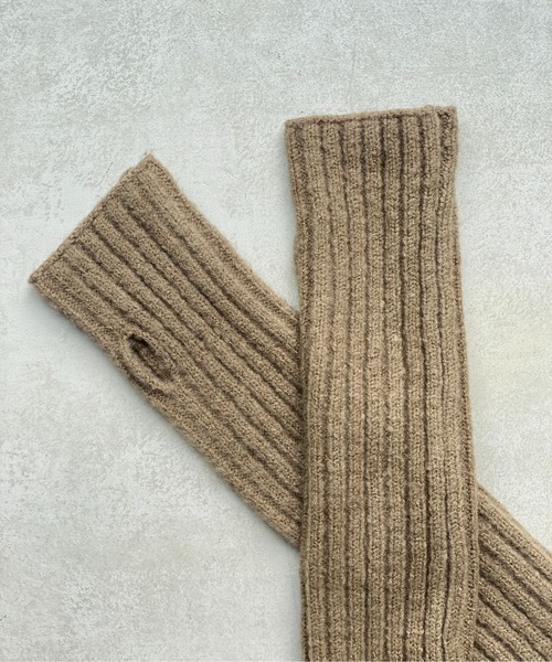 CPCM(シーピーシーエム)の「リブ編みニットアームウォーマー(アームカバー・レディース・ブラック/オレンジ/グリーン/アイボリー/モカ/ブルー・FREE)」の22枚目の写真