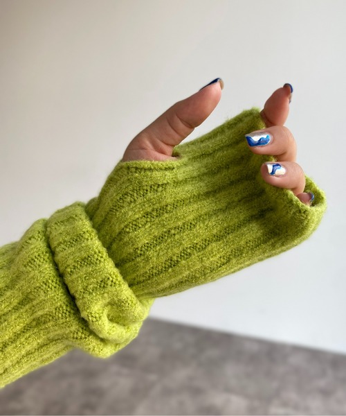 CPCM(シーピーシーエム)の「リブ編みニットアームウォーマー(アームカバー・レディース・ブラック/オレンジ/グリーン/アイボリー/モカ/ブルー・FREE)」の13枚目の写真