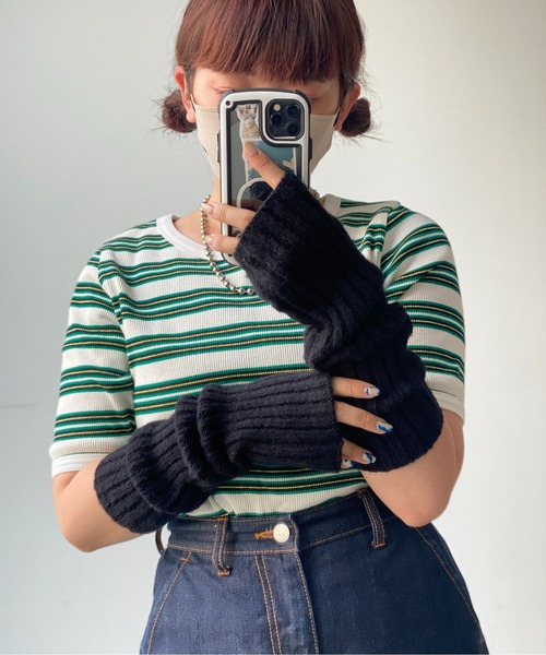 CPCM(シーピーシーエム)の「リブ編みニットアームウォーマー(アームカバー・レディース・ブラック/オレンジ/グリーン/アイボリー/モカ/ブルー・FREE)」の9枚目の写真