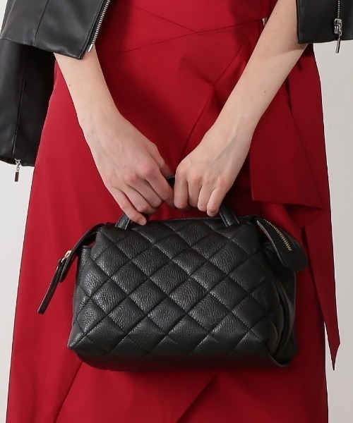 PINKY&DIANNE(ピンキーアンドダイアン)の「キルティングレザーバック(ハンドバッグ・レディース・ブラック/ピンク・ONE SIZE)」の1枚目の写真