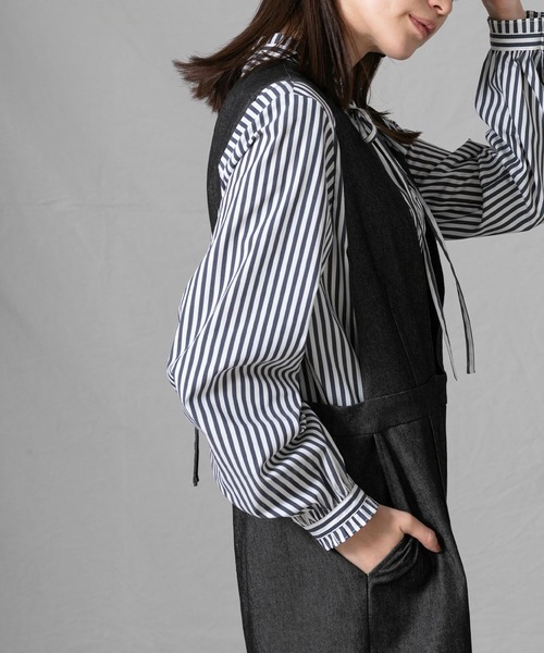 Gready Brilliant(グレディブリリアン)の「タックフリルHNブラウス(シャツ/ブラウス・レディース・オフホワイト/ブルー/ストライプ・FREE)」の11枚目の写真