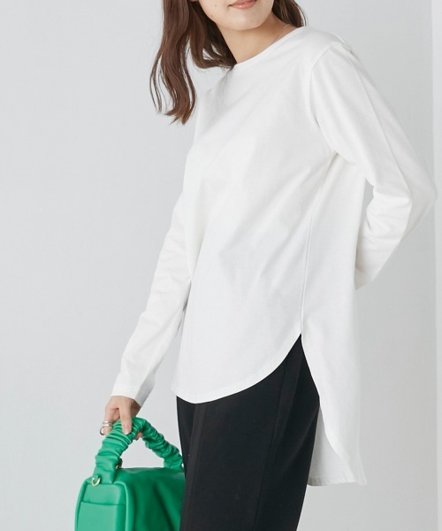 OMNES（オムネス）の「ラウンドヘムロングスリーブTシャツ（Tシャツ/カットソー・レディース・ホワイト/ライトグレー/ブラック/ピンク・FREE）」の2枚目の写真