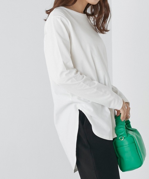 OMNES（オムネス）の「ラウンドヘムロングスリーブTシャツ（Tシャツ/カットソー・レディース・ホワイト/ライトグレー/ブラック/ピンク・FREE）」の6枚目の写真