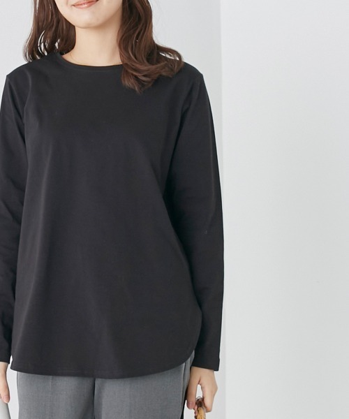 OMNES（オムネス）の「ラウンドヘムロングスリーブTシャツ（Tシャツ/カットソー・レディース・ホワイト/ライトグレー/ブラック/ピンク・FREE）」の10枚目の写真