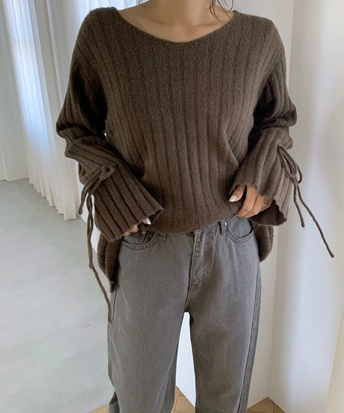 WILLFULLY（ウィルフリー）の「cuff shirring loop lib knit（ニット/セーター・レディース・ベージュ/モカ・FREE）」の2枚目の写真