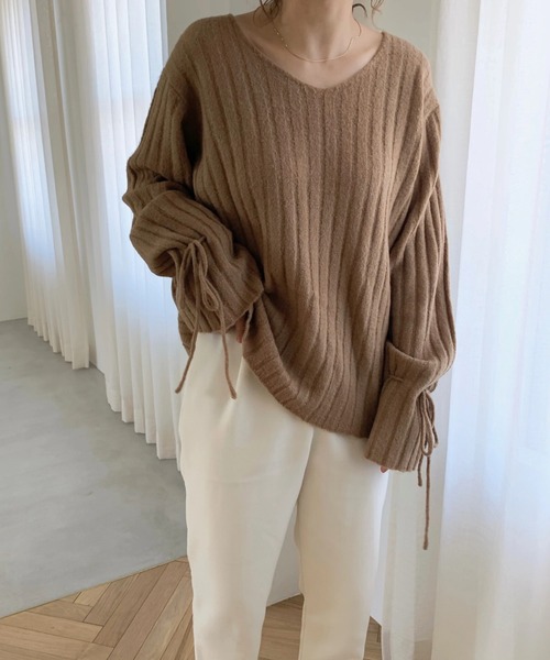 WILLFULLY（ウィルフリー）の「cuff shirring loop lib knit（ニット/セーター・レディース・ベージュ/モカ・FREE）」の14枚目の写真