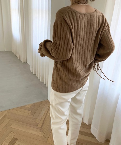 WILLFULLY（ウィルフリー）の「cuff shirring loop lib knit（ニット/セーター・レディース・ベージュ/モカ・FREE）」の12枚目の写真
