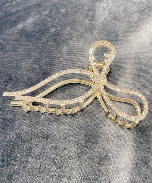 lilLilly(リルリリー)の「アシンメトリーリボンヘアクリップ(バレッタ/ヘアクリップ・レディース・ゴールド系その他/ゴールド系その他2・FREE)」の1枚目の写真