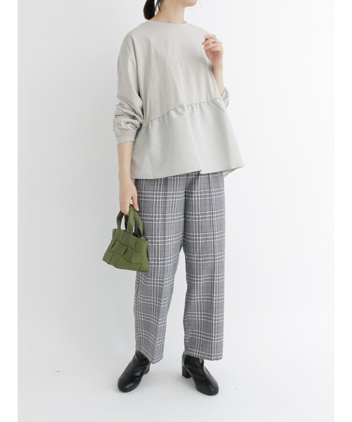 Samansa Mos2 blue(サマンサモスモスブルー)の「裾布帛ドッキングプルオーバー(Tシャツ/カットソー・レディース・ブラック/ネイビー/グレー・フリ-)」の13枚目の写真