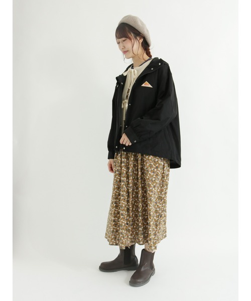 Samansa Mos2(サマンサ モスモス)の「パイピング花柄ワンピース(ワンピース・レディース・ベージュ/パープル/チャコール・フリ-)」の6枚目の写真