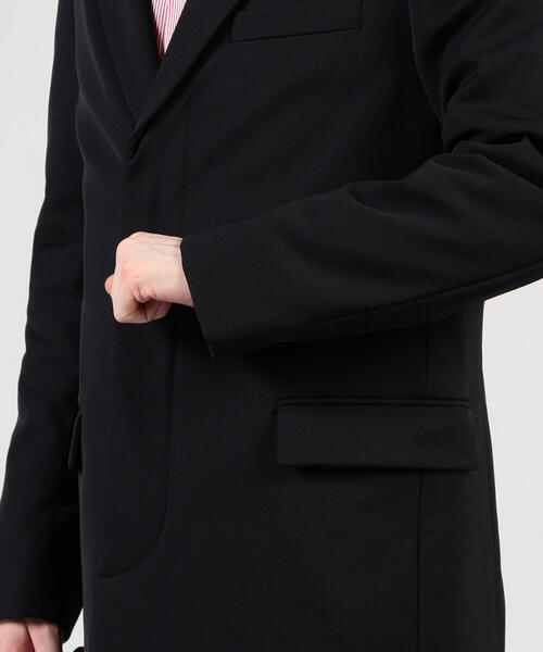 TOMORROWLAND （トゥモローランド）の「ナイロンポリウレタン チェスターフィールドコート Reggiani（チェスターコート・メンズ・チャコールグレー/ブラック/キャメル・S/M/L）」の15枚目の写真