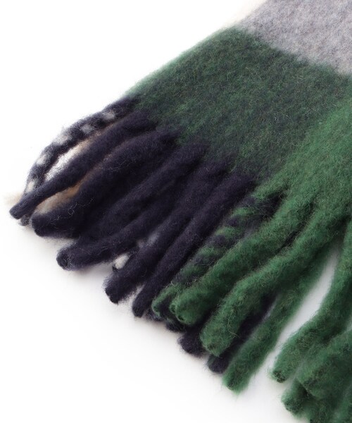 tk.TAKEO KIKUCHI（ティーケータケオキクチ）の「◆ブークレチェックマフラー（マフラー・メンズ・ダークグリーン系8/ネイビー系5・00）」の5枚目の写真