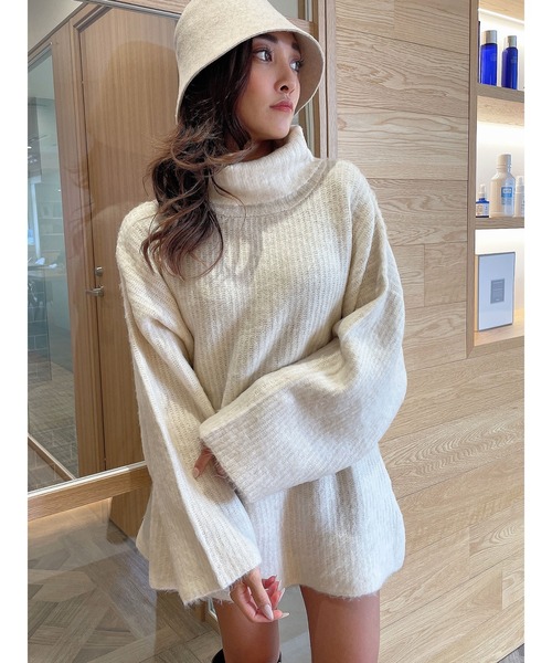 DURAS（デュラス）の「モヘア風オフタートルチュニック（ニット/セーター・レディース・アイボリー/ブラック/パープル・FREE）」の4枚目の写真