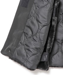 定価6万弱❗ レア❗ one gravity ファー フリース アーマーベスト onegravity（ワングラビティ）の「onegravity / ファーフリース