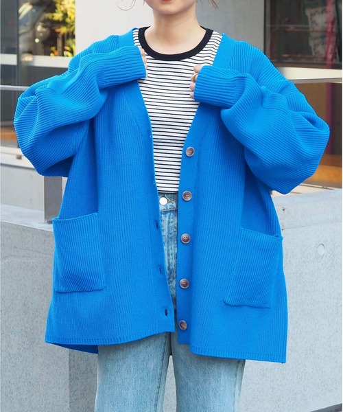 tiptop(ティップトップ)の「畦編みVネックBIGカーディガン(カーディガン/ボレロ・レディース・グリーン系その他/グリーン/アイボリー/ブルー/ダークグレー/レッド・FREE)」の5枚目の写真