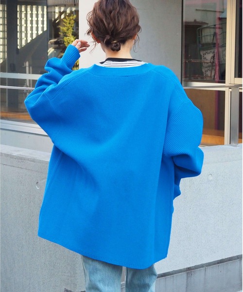 tiptop(ティップトップ)の「畦編みVネックBIGカーディガン(カーディガン/ボレロ・レディース・グリーン系その他/グリーン/アイボリー/ブルー/ダークグレー/レッド・FREE)」の21枚目の写真