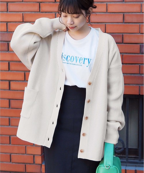 tiptop(ティップトップ)の「畦編みVネックBIGカーディガン(カーディガン/ボレロ・レディース・グリーン系その他/グリーン/アイボリー/ブルー/ダークグレー/レッド・FREE)」の8枚目の写真