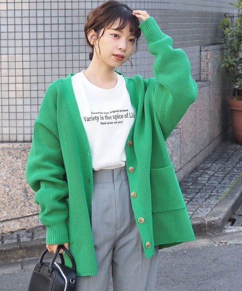 tiptop(ティップトップ)の「畦編みVネックBIGカーディガン(カーディガン/ボレロ・レディース・グリーン系その他/グリーン/アイボリー/ブルー/ダークグレー/レッド・FREE)」の12枚目の写真