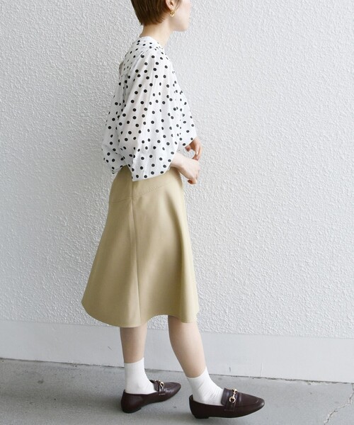 SHIPS any（シップス エニィ）の「SHIPS any:〈洗濯機可能〉フレア ミディ スプリング スカート（スカート・レディース・ベージュ/ライトグリーン/ネイビー・36/38）」の21枚目の写真