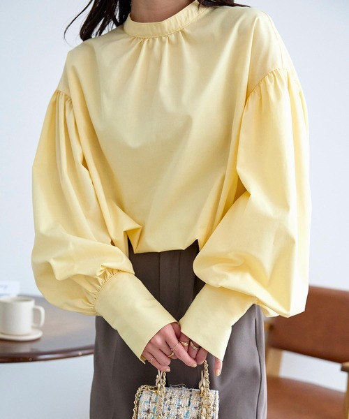 KOBE LETTUCE（コウベレタス）の「イージーケアボリュームスリーブバンドカラーブラウス（シャツ/ブラウス・レディース・レモンイエロー/ブラック/オフホワイト・FREE）」の5枚目の写真