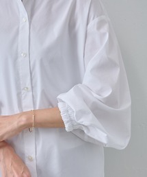 新品✨ビアズリー　ギャザーカフスシャツ　Fサイズ　ホワイト　25年モデル　完売品 BEARDSLEY ビアズリー ギャザーカフスシャツ ホワイト 白 ブラウス