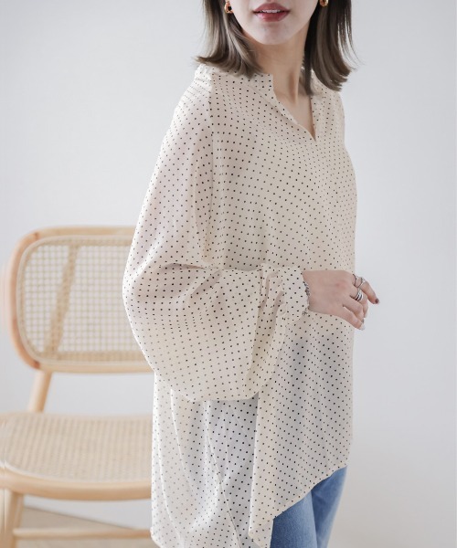La-gemme（ラジェム）の「ドット柄ブラウス（シャツ/ブラウス・レディース・ホワイト/ブラック・フリー）」の5枚目の写真
