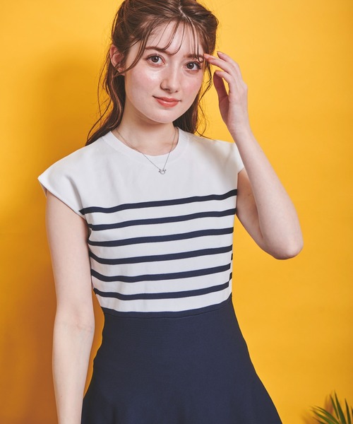 NOELA(ノエラ)の「切替ニットワンピース(ワンピース・レディース・オフホワイト/ネイビー/ピンク・フリー)」の13枚目の写真